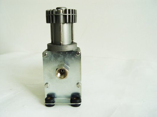 YURUI 6273R Gümüş 120psi 12V Hava Yastıkları İçin Hava Kompresörü, 0.5 Galon Tankı