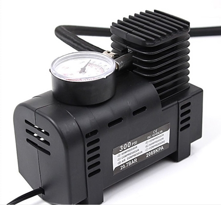 İyi bir fiyat. Ağırlık 0.8 Kgs Taşınabilir Araba Hava Pompası DC 12V 250 Psi Saatli Basınç çevrimiçi
